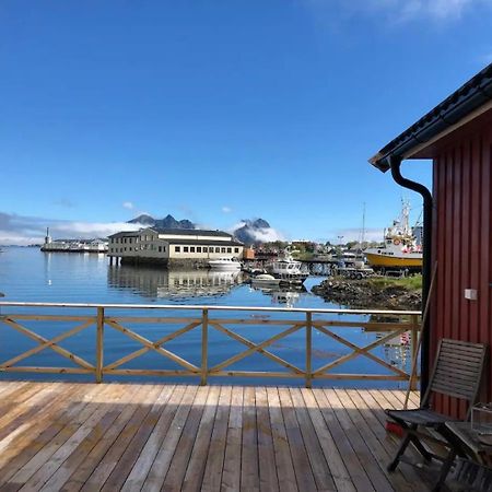Nora'S Waterfront Cabin Svolvær Eksteriør billede