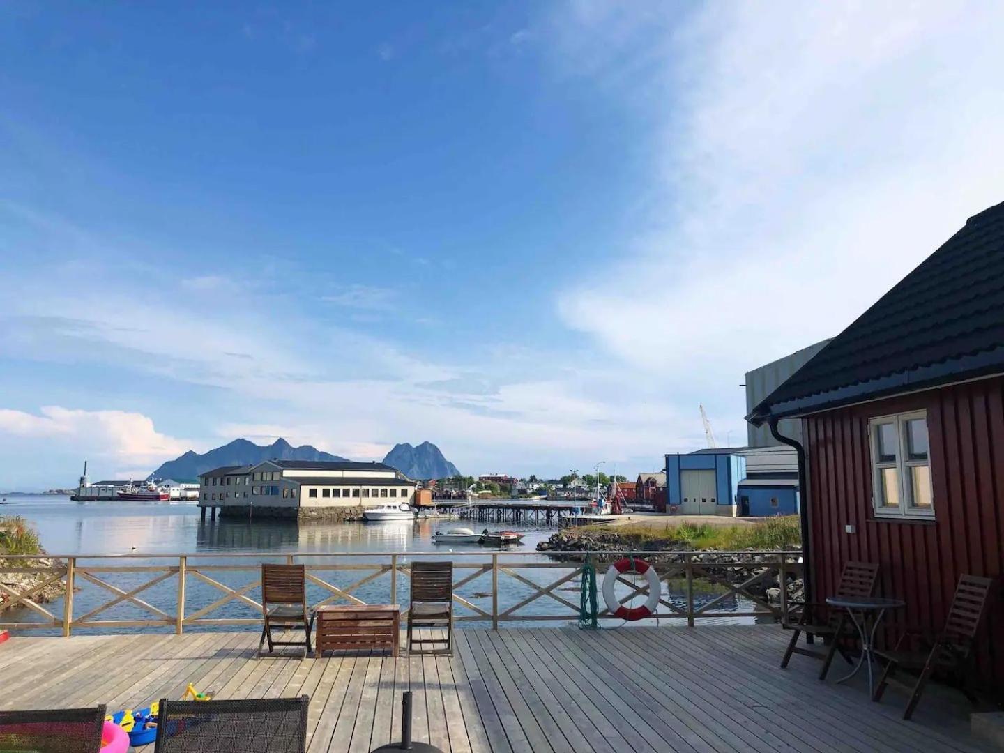 Nora'S Waterfront Cabin Svolvær Eksteriør billede